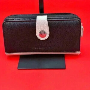 Stone Mountain USA Womans Black And Cream Faux Leather Wallet with Zipper & Snap